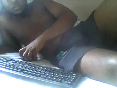 handsomeguy02 online show from 04/01/26, 12:50