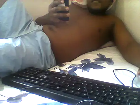 Snapshot of handsomeguy02 chatting on 05/21/26, 10:56 handsomeguy02 online show from 05/21/26, 10:56