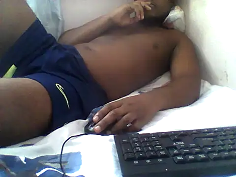Snapshot of handsomeguy02 chatting on 05/22/26, 12:36 handsomeguy02 online show from 05/22/26, 12:36