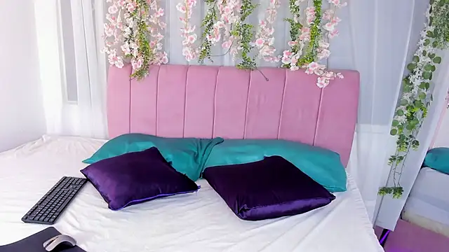 nicky bonny18 online show from 02/12/26, 12:05