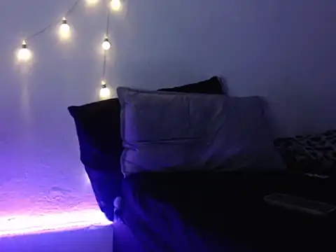 CherryH0ttie online show from 04/21/26, 03:18