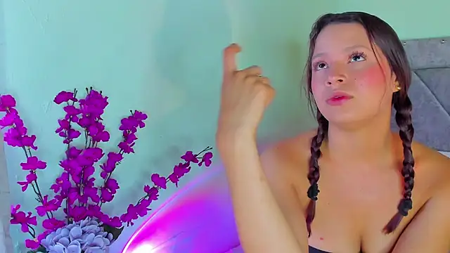 Britanny77 online show from 04/09/26, 10:05