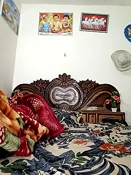 Snapshot of Angel_eyes00 chatting on 03/19/26, 04:51 Angel eyes00 online show from 03/19/26, 04:51