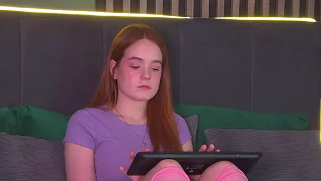 AmyRoy online show from 02/06/26, 04:25