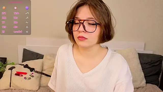 Next2Marie online show from 03/15/26, 05:03