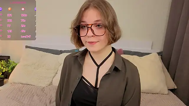 Next2Marie online show from 03/04/26, 05:04