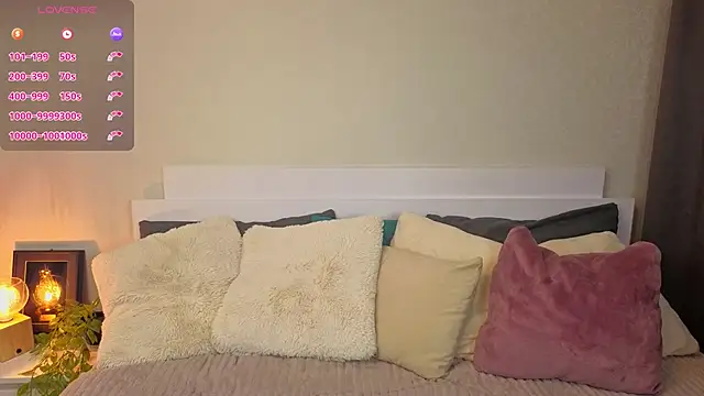 Next2Marie online show from 03/01/26, 06:13