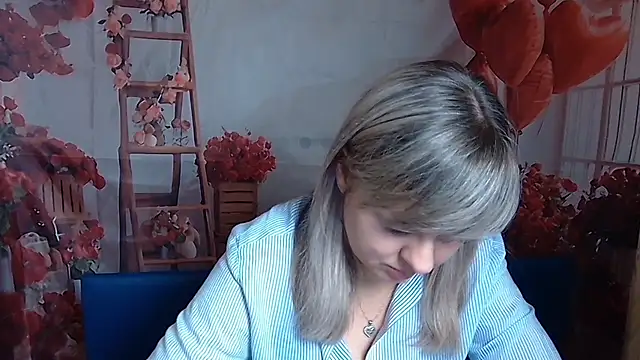 Snapshot of VeronicaSvitt chatting on 02/25/26, 01:22 VeronicaSvitt online show from 02/25/26, 01:22