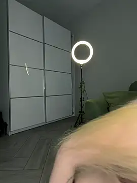 Elven Effy online show from 04/01/26, 04:04