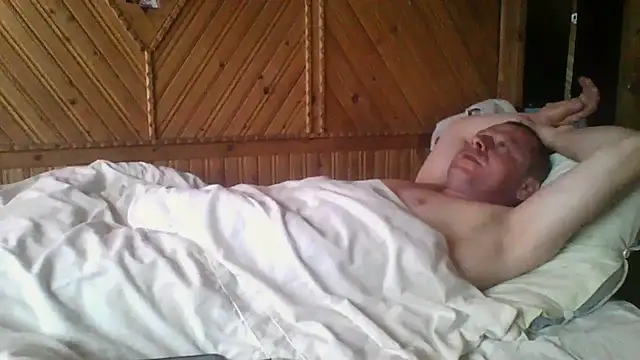 Snapshot of Ivan9iutt chatting on 06/14/26, 06:14 Ivan9iutt online show from 06/14/26, 06:14