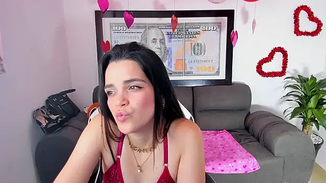 LucianaMoreau online show from 02/18/26, 09:33