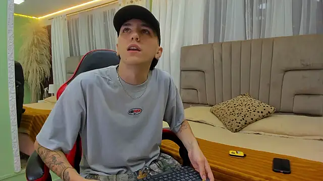 Snapshot of irvin_keyes chatting on 02/23/26, 11:33 irvin keyes online show from 02/23/26, 11:33