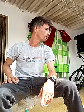 torvyHot online show from 04/23/26, 07:37