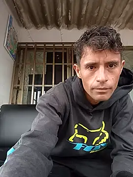 Snapshot of torvyHot chatting on 01/15/26, 09:18 torvyHot online show from 01/15/26, 09:18