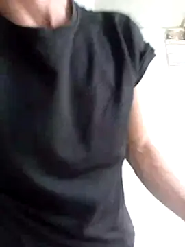 torvyHot online show from 04/10/26, 07:32