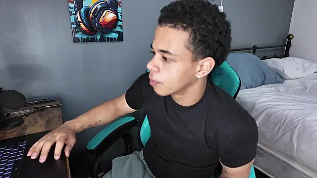 l-laross online show from 05/10/26, 03:58
