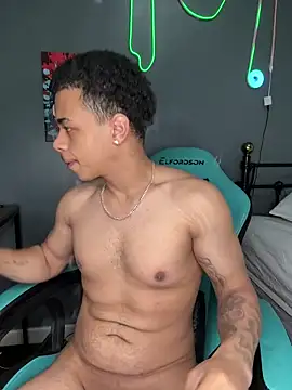 l-laross online show from 05/05/26, 10:02