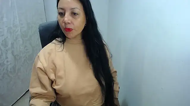 soyElena46 online show from 05/01/26, 11:15
