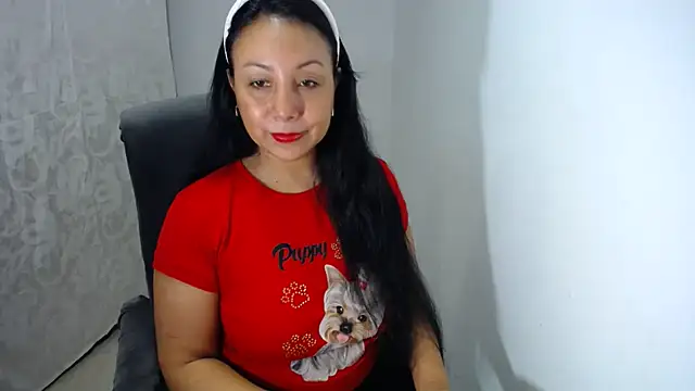 Snapshot of soyElena46 chatting on 06/08/26, 12:06 soyElena46 online show from 06/08/26, 12:06