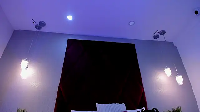 emily clarkk  online show from 03/16/26, 08:22