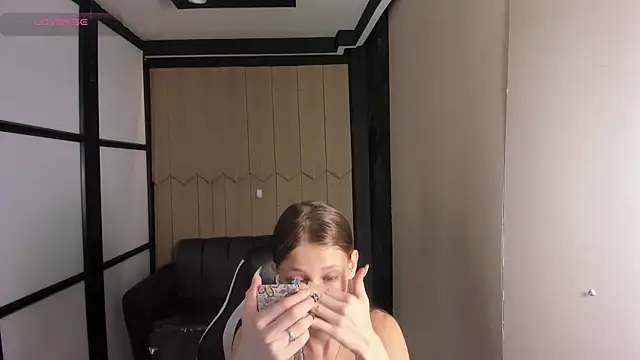 ElviraRosse1 online show from 01/13/26, 12:31