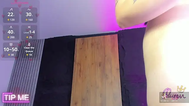 emma hiltonn  online show from 04/18/26, 07:58