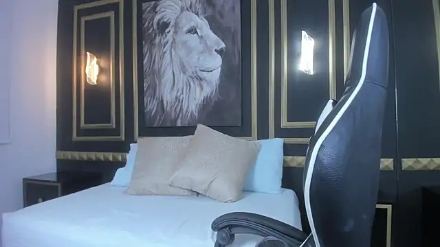 emma hiltonn  online show from 02/25/26, 02:12