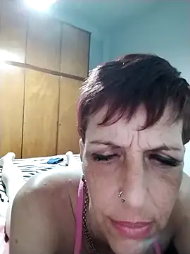 Snapshot of Juguetonafogosa5 chatting on 02/01/26, 04:44 Juguetonafogosa5 online show from 02/01/26, 04:44