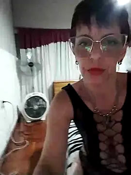 Snapshot of Juguetonafogosa5 chatting on 02/24/26, 03:51 Juguetonafogosa5 online show from 02/24/26, 03:51