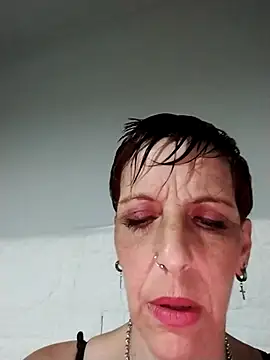 Snapshot of Juguetonafogosa5 chatting on 02/04/26, 10:49 Juguetonafogosa5 online show from 02/04/26, 10:49