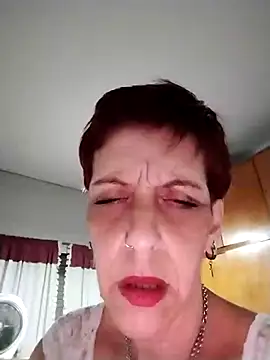 Snapshot of Juguetonafogosa5 chatting on 02/06/26, 04:08 Juguetonafogosa5 online show from 02/06/26, 04:08