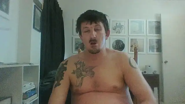 Snapshot of 2flimsy chatting on 07/16/26, 10:23 2flimsy online show from 07/16/26, 10:23