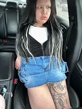 Snapshot of BaByDollxChloe chatting on 02/27/26, 12:11 BaByDollxChloe online show from 02/27/26, 12:11