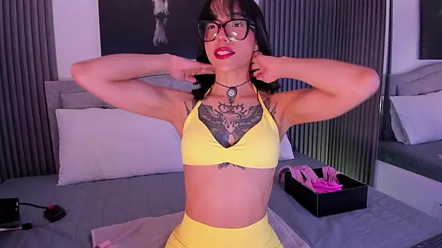 Naia-Nore online show from 03/11/26, 12:48