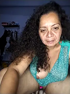 Gorditacarlota online show from 04/22/26, 03:46