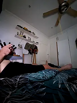 Snapshot of He_onlycum chatting on 02/26/26, 09:48 He onlycum online show from 02/26/26, 09:48