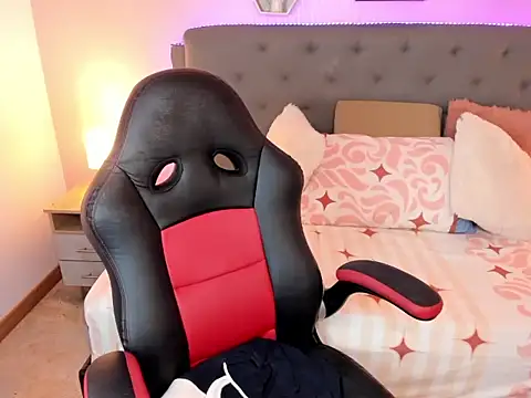 Abril Rosse  online show from 01/18/26, 02:59