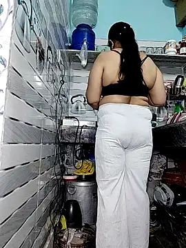 Desikalakaar0069 online show from 04/07/26, 12:29