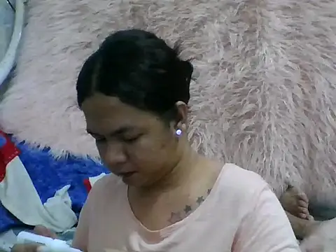 Snapshot of seductiveharmony chatting on 01/12/26, 02:24 seductiveharmony online show from 01/12/26, 02:24