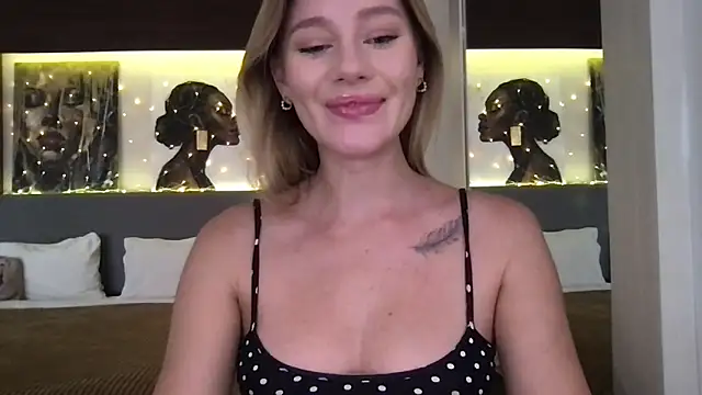 Snapshot of Stella_muse chatting on 02/05/26, 03:24 Stella muse online show from 02/05/26, 03:24