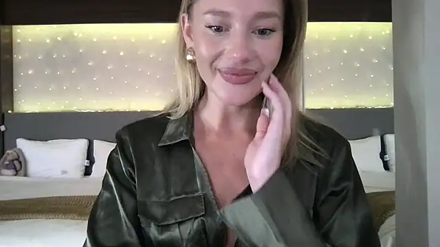 Snapshot of Stella_muse chatting on 03/31/26, 03:30 Stella muse online show from 03/31/26, 03:30