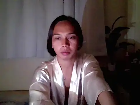 LOVELYMAYUMIE online show from 04/05/26, 04:02