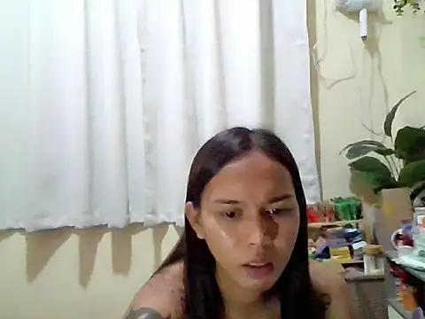 Snapshot of LOVELYMAYUMIE chatting on 06/26/26, 04:35 LOVELYMAYUMIE online show from 06/26/26, 04:35