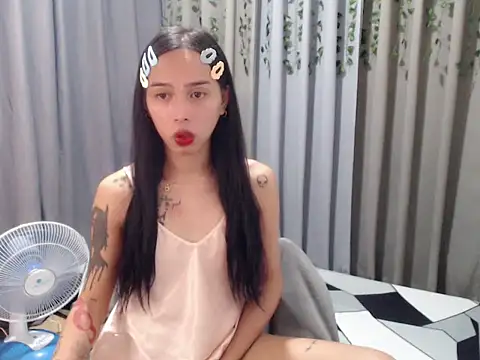 Snapshot of LOVELYMAYUMIE chatting on 12/07/24, 10:28 LOVELYMAYUMIE online show from 12/07/24, 10:28