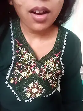 sexyqueen558 online show from 03/15/26, 04:30