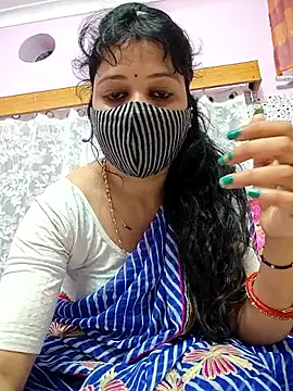 Priyaji7575 online show from 02/18/26, 05:49