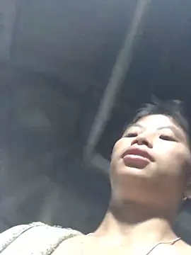 Snapshot of sun-shii chatting on 04/28/26, 10:47 sun-shii online show from 04/28/26, 10:47