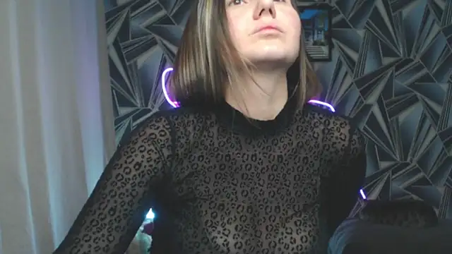 NikkiKiss    online show from 03/30/26, 05:03