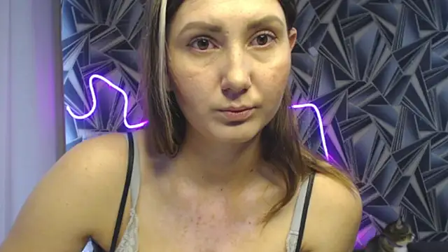 NikkiKiss    online show from 05/22/26, 01:03