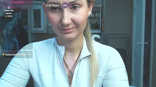 NikkiKiss    online show from 02/16/26, 06:45